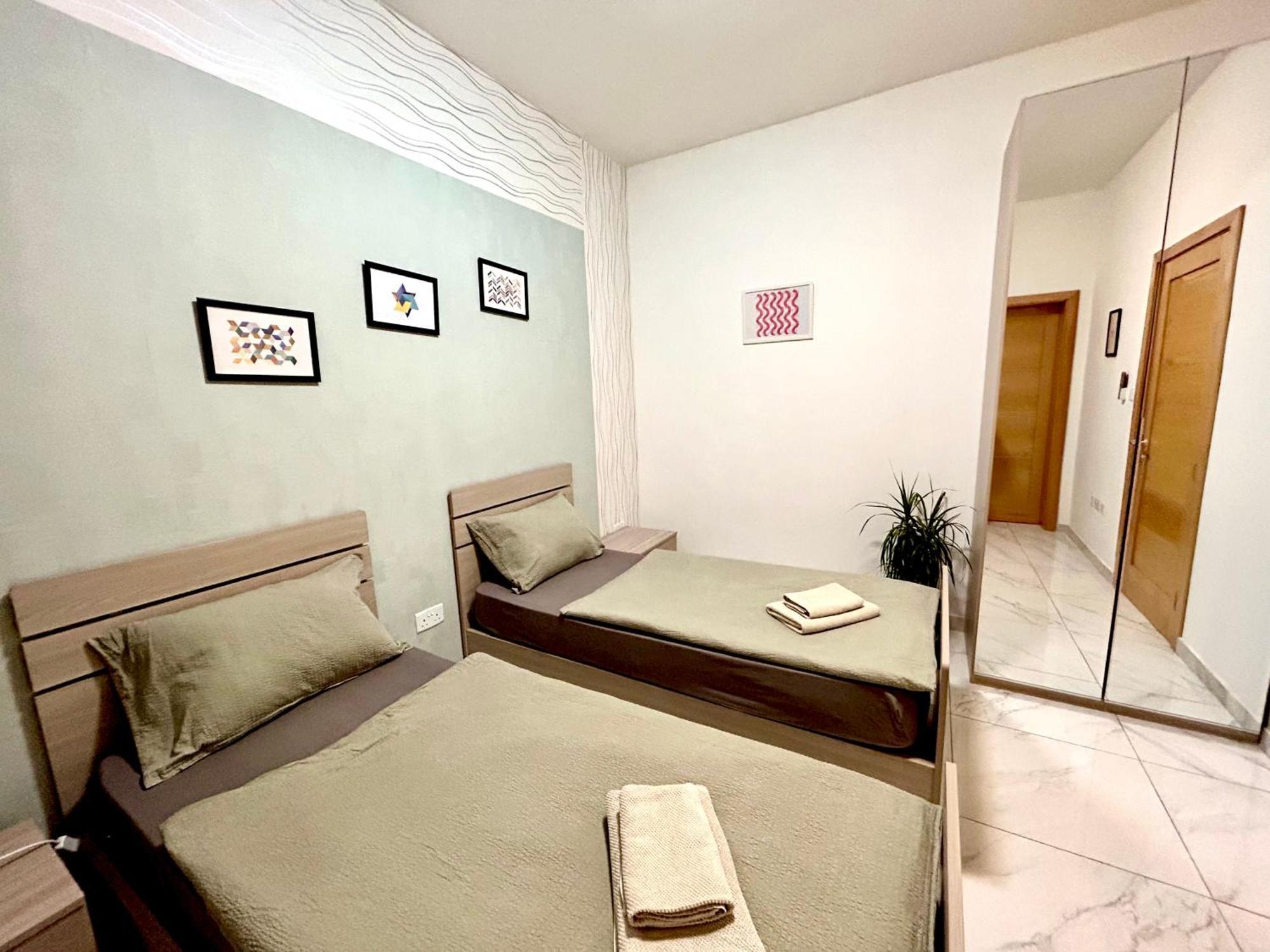 Arzella Apartments Xlendi Stylish Stay Near Beach Local Eats Buitenkant foto
