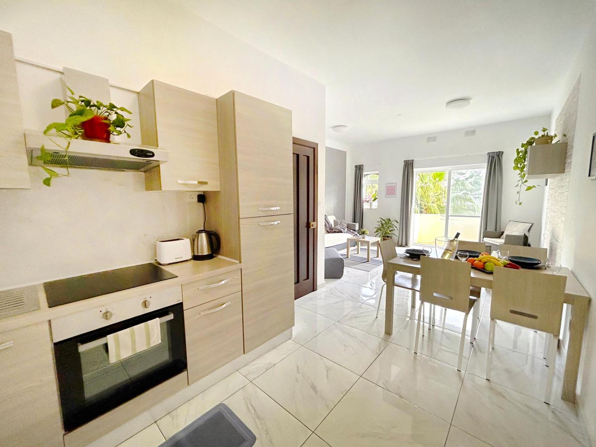 Arzella Apartments Xlendi Stylish Stay Near Beach Local Eats Buitenkant foto
