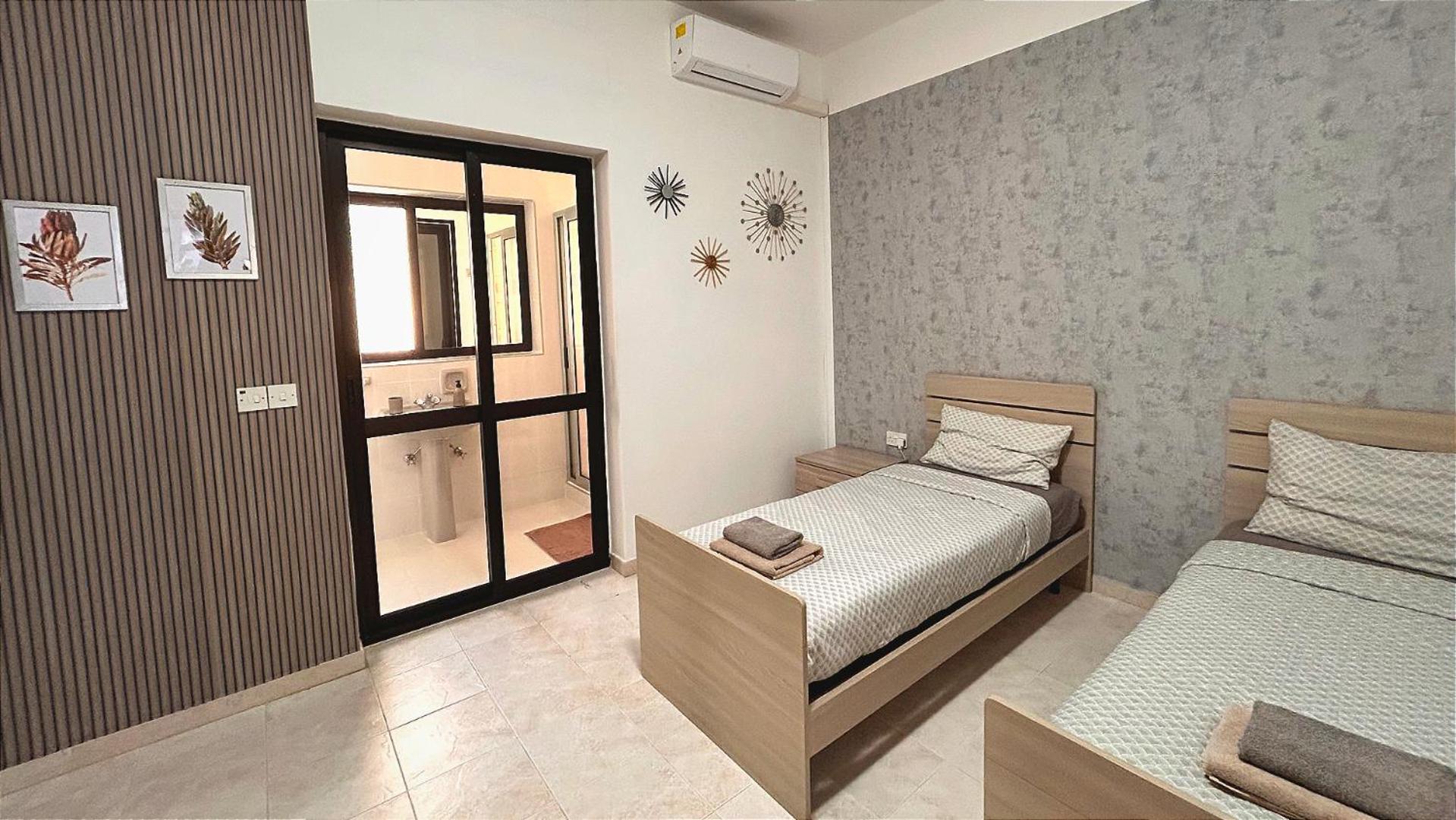 Arzella Apartments Xlendi Stylish Stay Near Beach Local Eats Buitenkant foto
